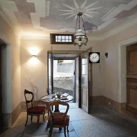 펜션 Buendner Zuckerbaeckerpalazzo Unter Denkmalschutz By Interhome 포스치아보