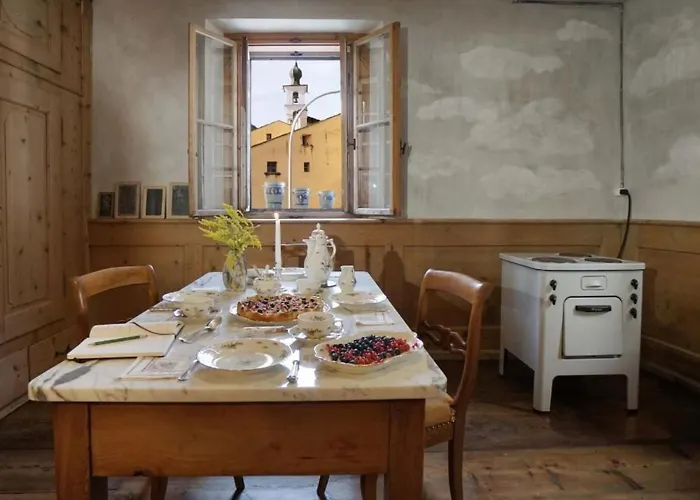 Buendner Zuckerbaeckerpalazzo Unter Denkmalschutz By Interhome * 포스치아보