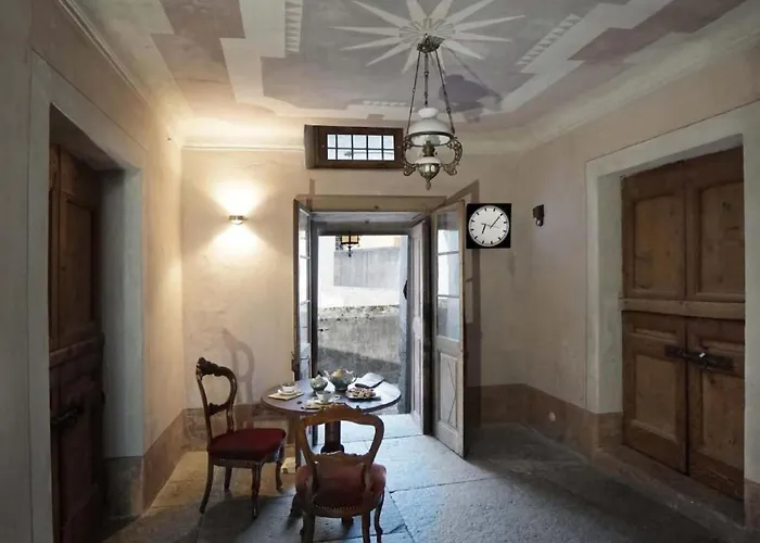 Casa de Férias Buendner Zuckerbaeckerpalazzo Unter Denkmalschutz By Interhome Poschiavo