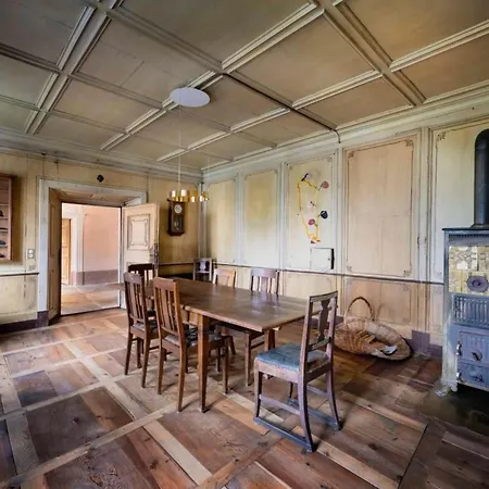 Buendner Zuckerbaeckerpalazzo Unter Denkmalschutz By Interhome Hébergement de vacances Poschiavo